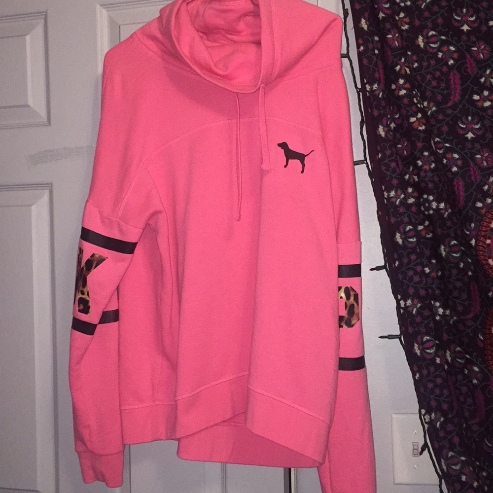 pink hoodie